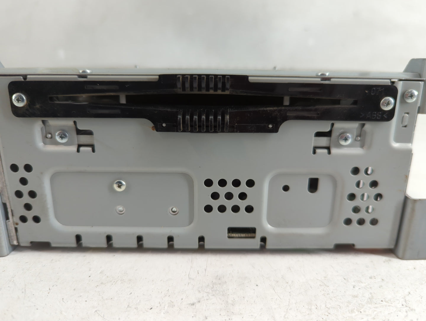 2017-2020 Ford Fusion Radio AM FM Cd Player Receiver Replacement Fits Fits 2017 2018 2019 2020 OEM Used Auto Parts - Oemused