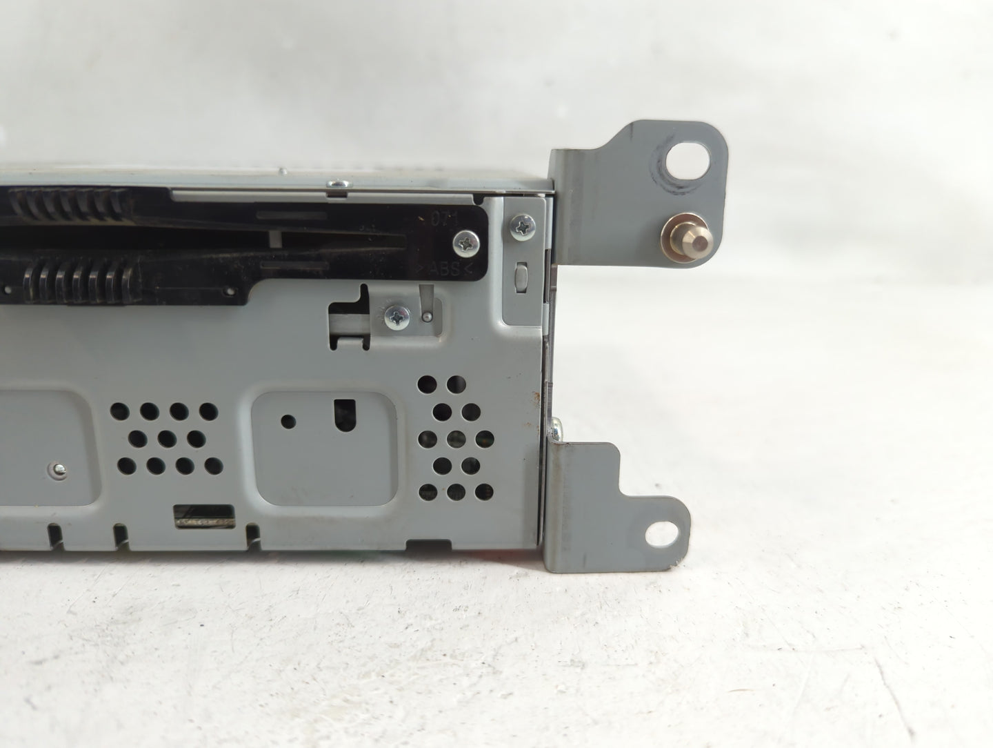 2017-2020 Ford Fusion Radio AM FM Cd Player Receiver Replacement Fits Fits 2017 2018 2019 2020 OEM Used Auto Parts - Oemused
