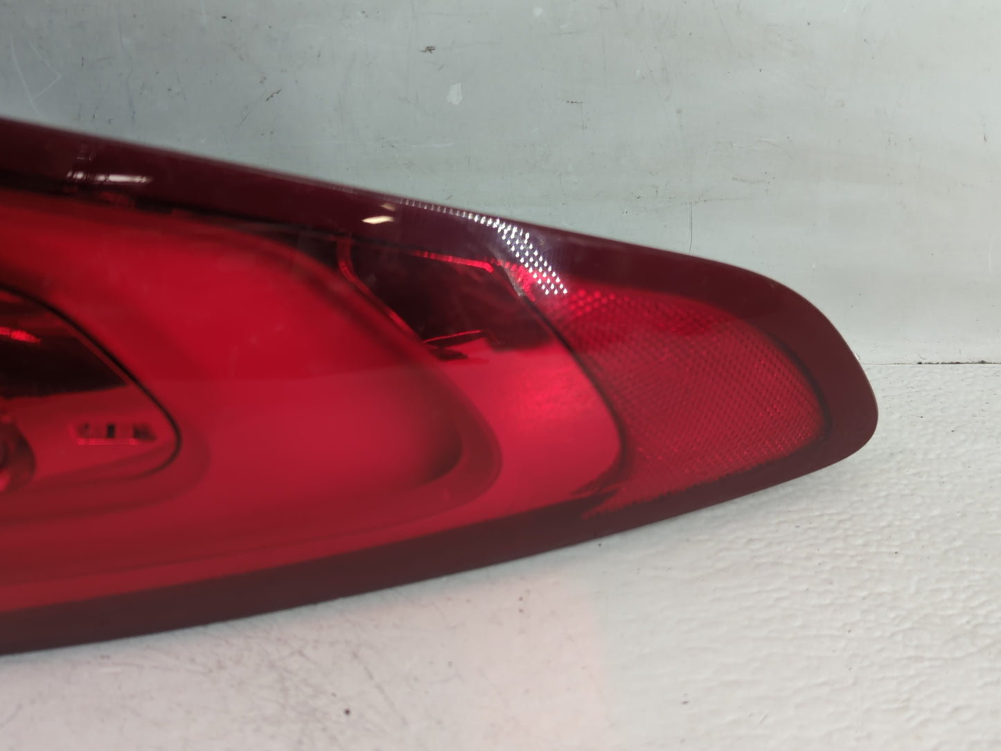 2017-2020 Ford Fusion Tail Light Assembly Driver Left OEM P/N:HS73-13405-AC HS73-13A603-AG Fits Fits 2017 2018 2019 2020 OEM