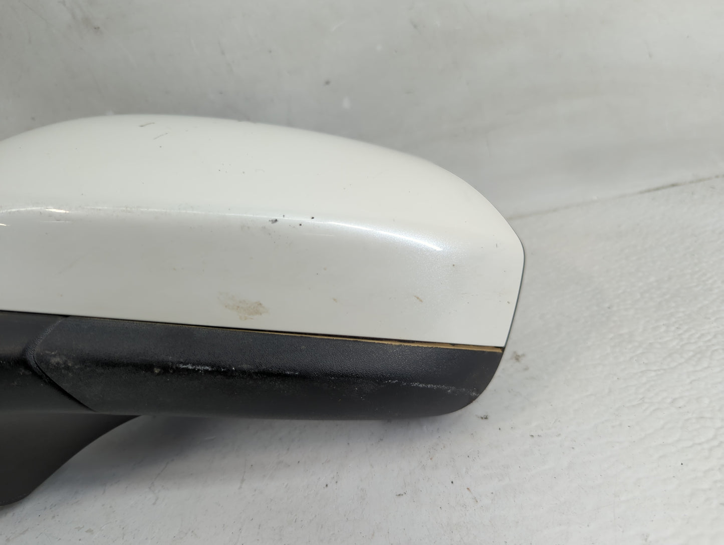 2018 Ford Fusion Side Mirror Replacement Driver Left View Door Mirror Fits OEM Used Auto Parts - Oemusedautoparts1.com