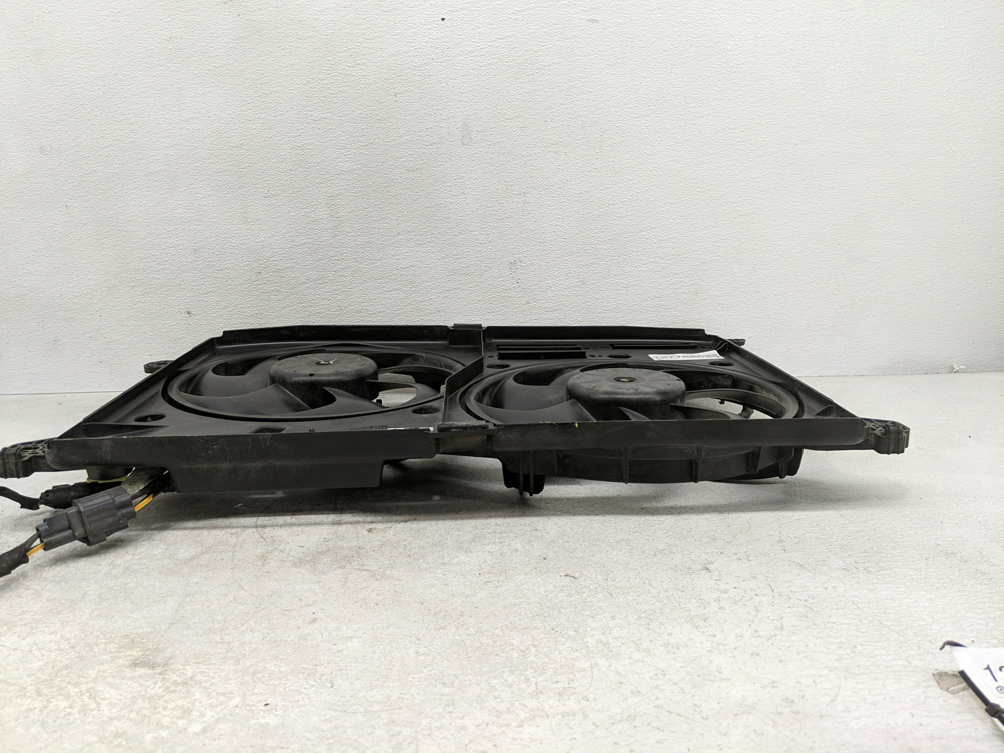 2016-2020 Ford Fusion Electric Radiator Cooling Fan Motor Assembly P/N:10891220 10891320 Fits Fits 2016 2017 2018 2019 2020 