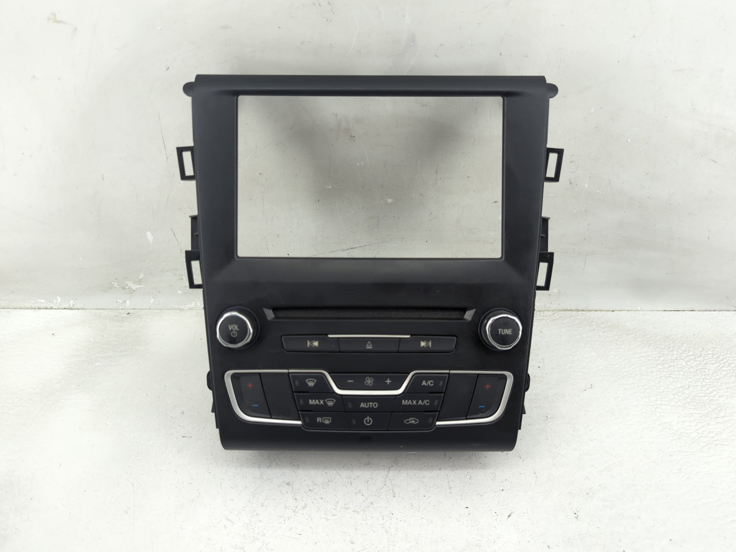 2017-2020 Ford Fusion Radio Control Panel - Oemusedautoparts1.com