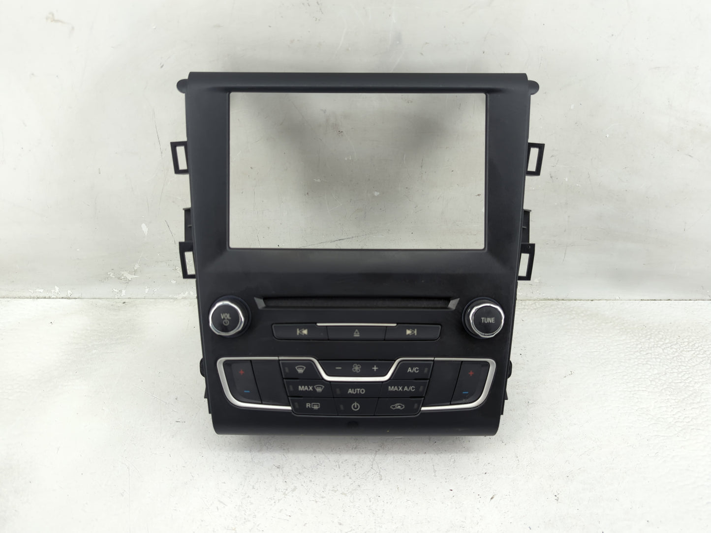 2017-2020 Ford Fusion Radio Control Panel - Oemusedautoparts1.com