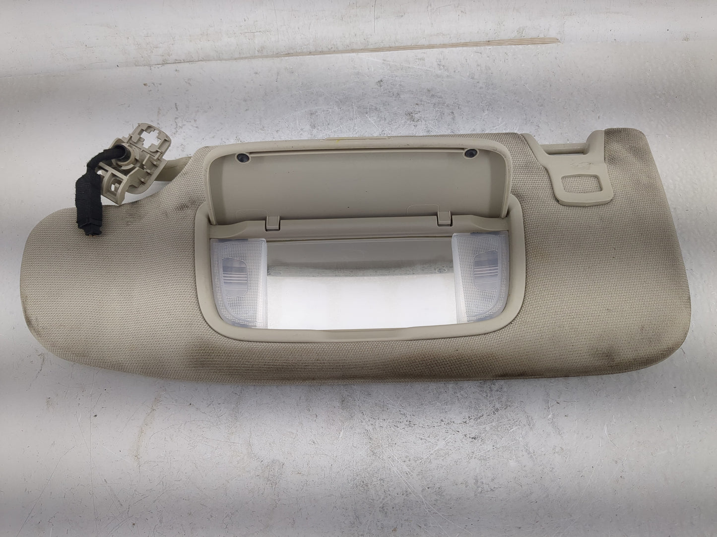 2017-2020 Ford Fusion Sun Visor Shade Replacement Driver Left Mirror Fits Fits 2017 2018 2019 2020 OEM Used Auto Parts - Oem