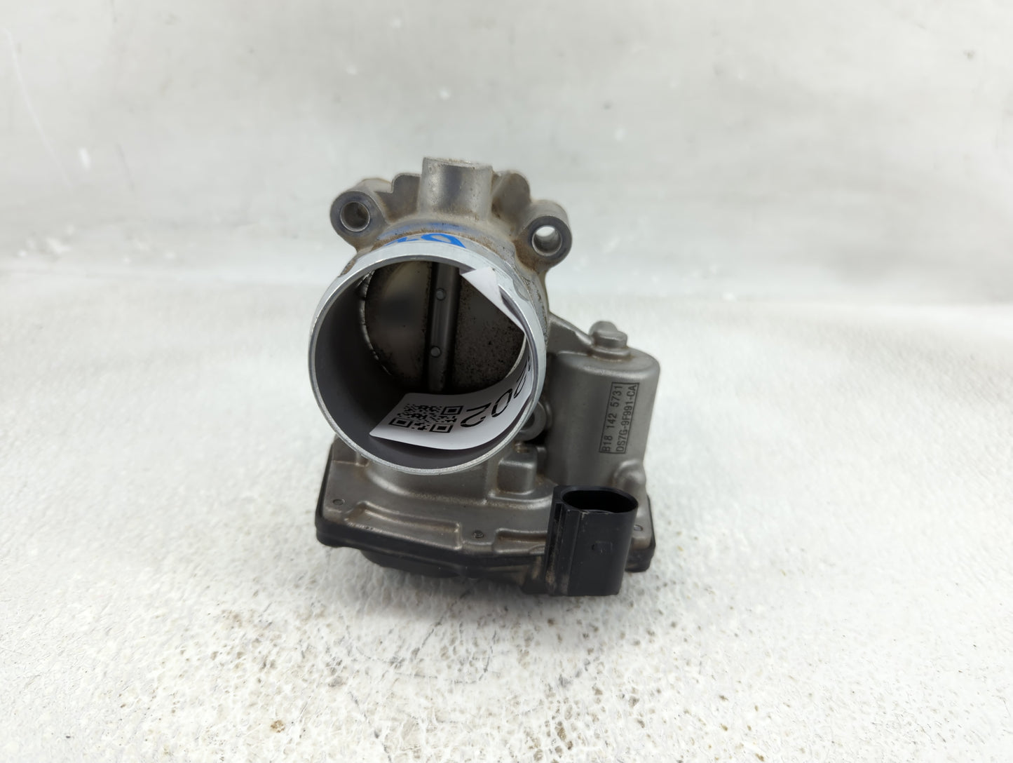 2014-2020 Ford Fusion Throttle Body P/N:DS7G-9F991-CA Fits Fits 2014 2015 2016 2017 2018 2019 2020 OEM Used Auto Parts - Oem