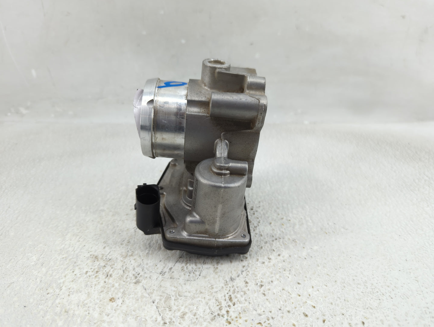 2014-2020 Ford Fusion Throttle Body P/N:DS7G-9F991-CA Fits Fits 2014 2015 2016 2017 2018 2019 2020 OEM Used Auto Parts - Oem