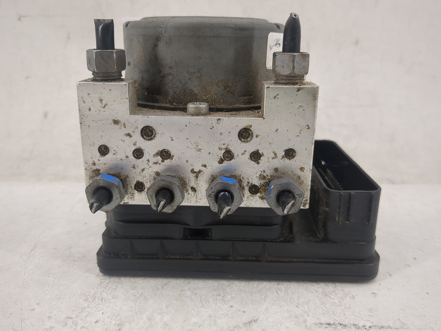2017-2018 Ford Fusion ABS Pump Control Module Replacement P/N:HG9C-2B373-AF Fits Fits 2017 2018 OEM Used Auto Parts - Oemuse