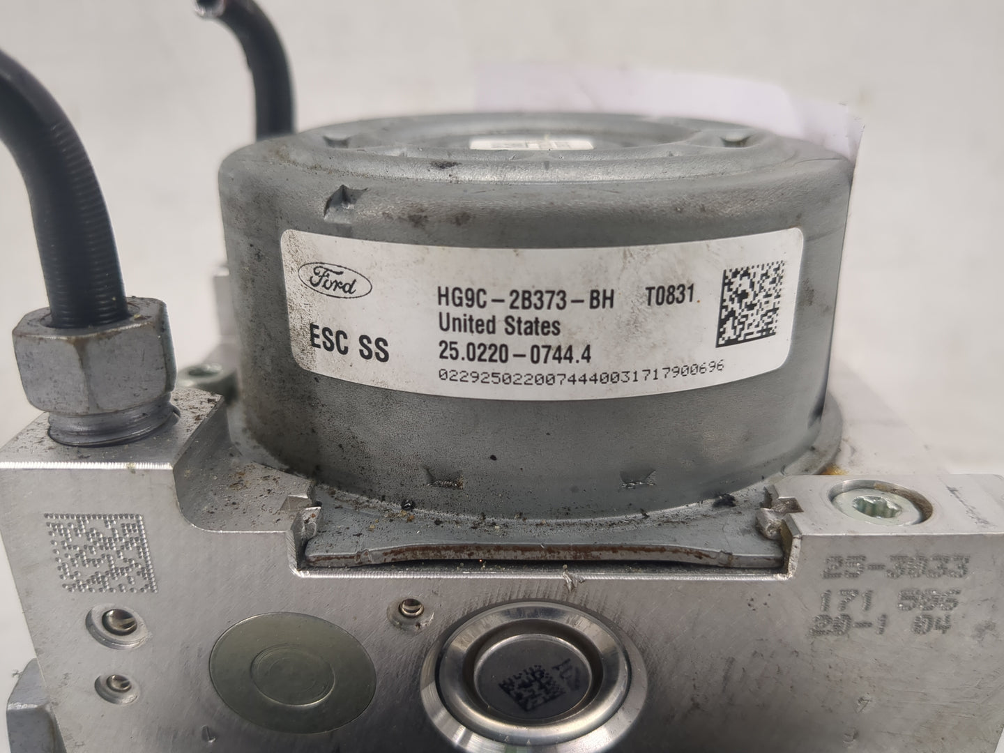 2017-2018 Ford Fusion ABS Pump Control Module Replacement P/N:HG9C-2B373-BH Fits Fits 2017 2018 OEM Used Auto Parts - Oemuse