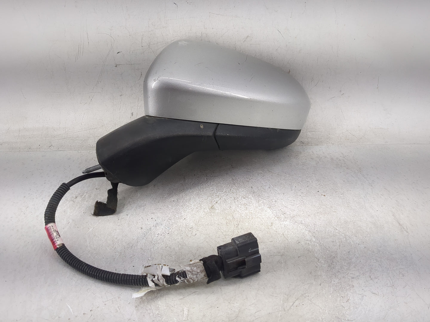 2016-2020 Ford Fusion Driver Side View Mirror - Left Door Mirror OEM Used - Oemusedautoparts1.com