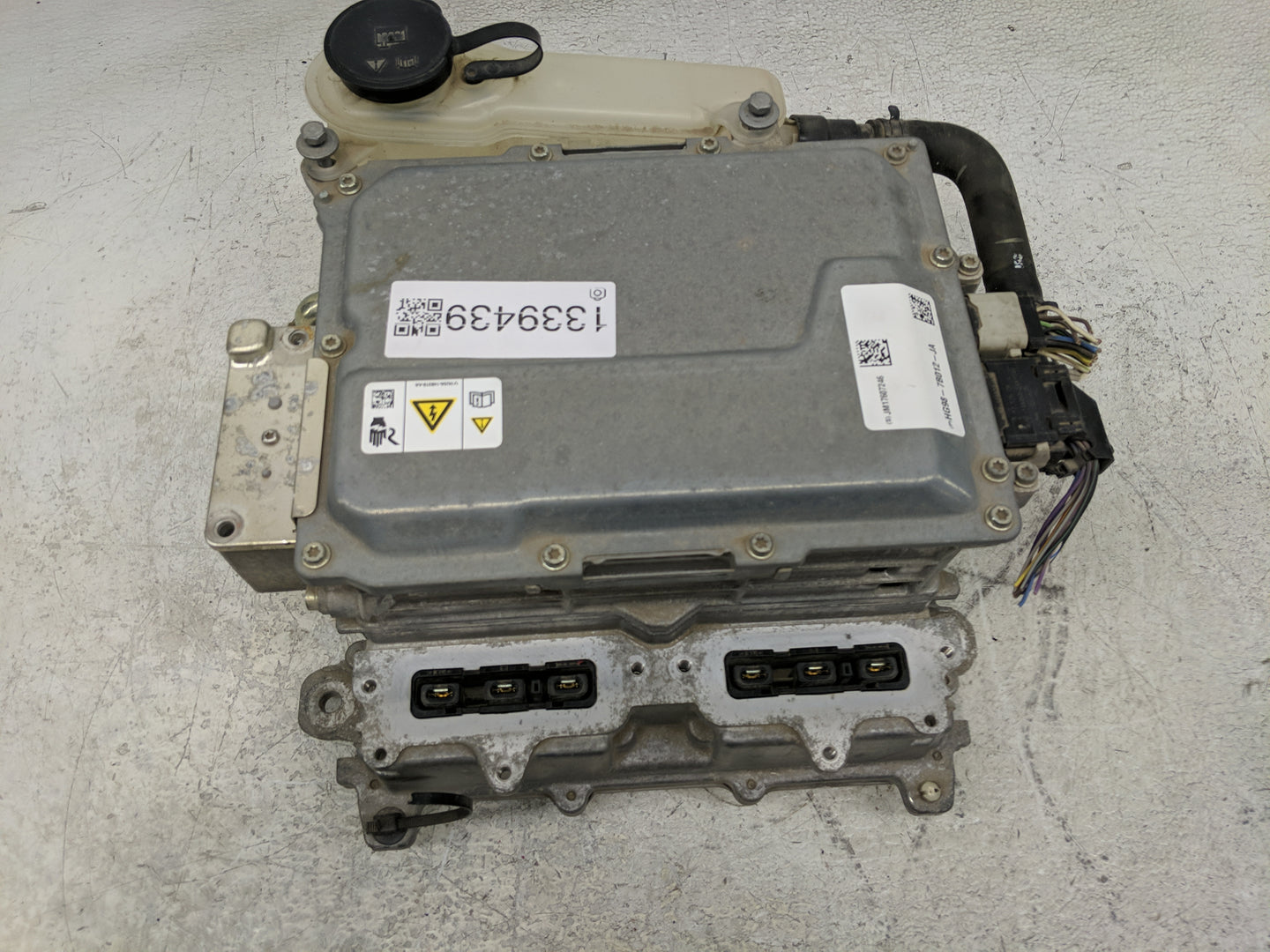 2013 Fusion Ac Dc Power Control Module Accessory Computer Power Inverter - Oemusedautoparts1.com
