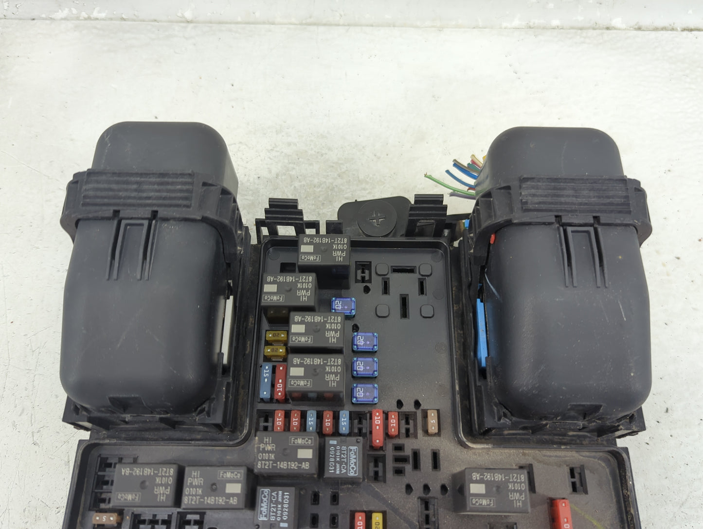 2017-2020 Ford Fusion Fusebox Fuse Box Panel Relay Module P/N:G2GT14A075AA Fits Fits 2017 2018 2019 2020 OEM Used Auto Parts