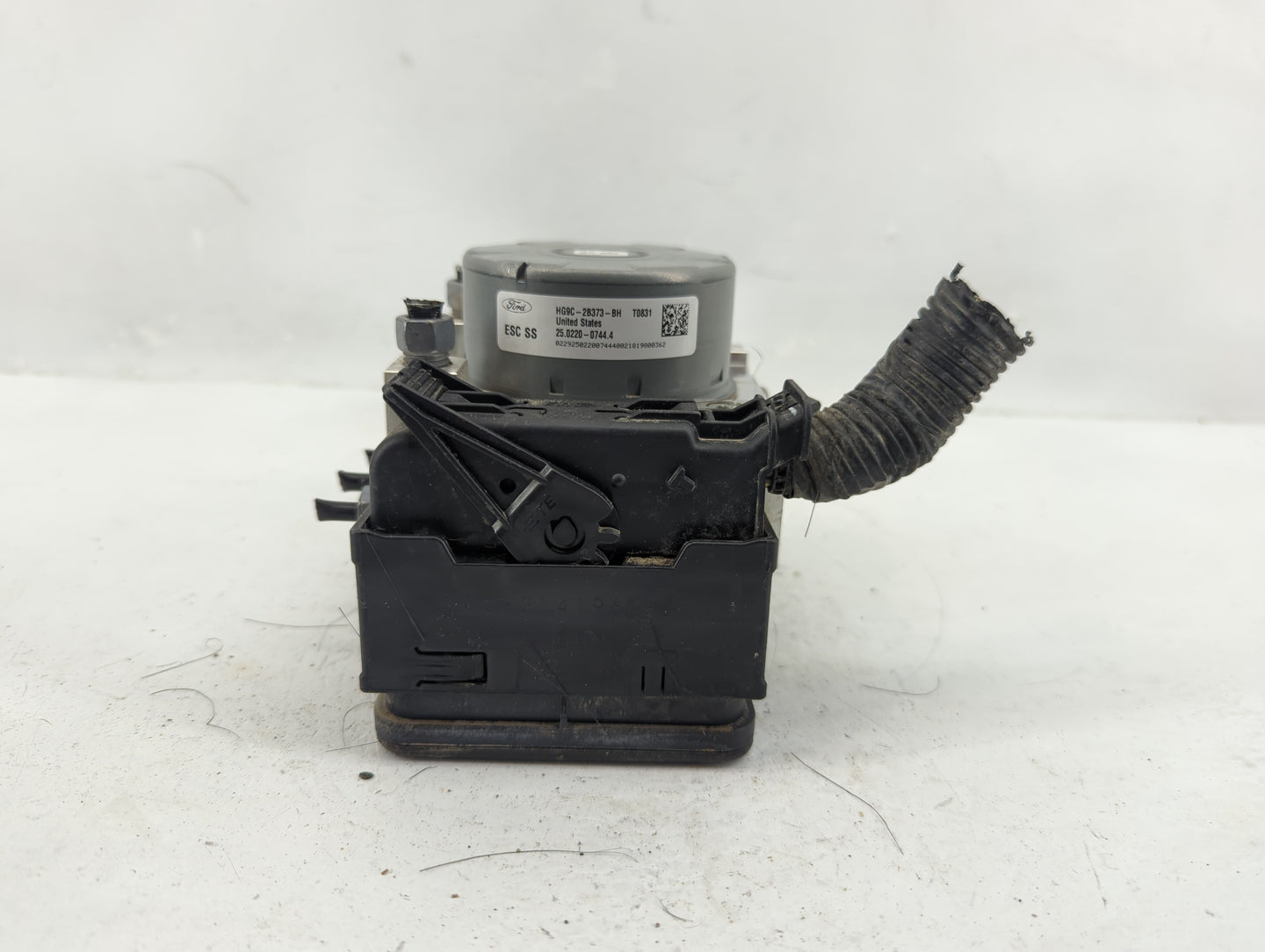 2017-2018 Ford Fusion ABS Pump Control Module Replacement P/N:HG9C-2B373-BH Fits Fits 2017 2018 OEM Used Auto Parts - Oemuse