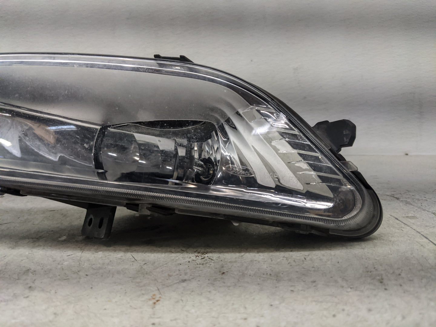 2017-2018 Ford Fusion Driver Left Oem Fog Light Lamp - Oemusedautoparts1.com