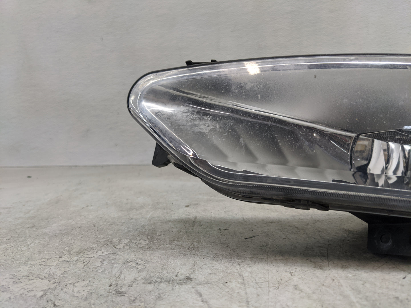 2017-2018 Ford Fusion Driver Left Oem Fog Light Lamp - Oemusedautoparts1.com