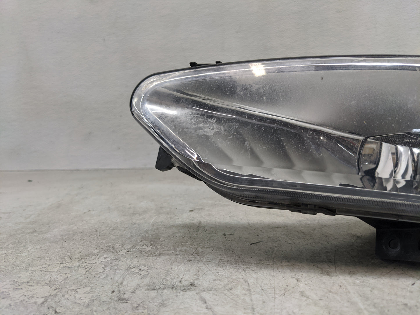 2017-2018 Ford Fusion Driver Left Oem Fog Light Lamp - Oemusedautoparts1.com