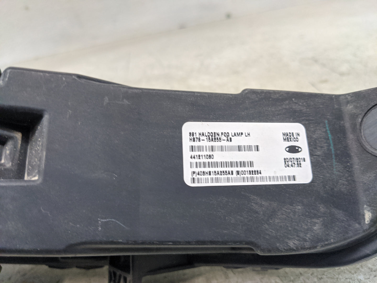 2017-2018 Ford Fusion Driver Left Oem Fog Light Lamp - Oemusedautoparts1.com