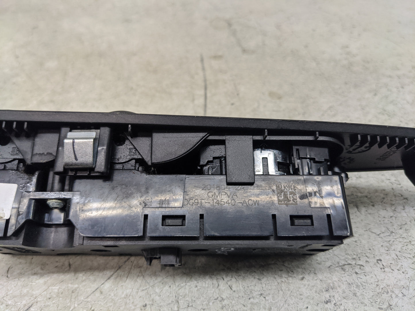 2013-2020 Ford Fusion Master Power Window Switch Replacement Driver Side Left P/N:DG9T-14540-ACW Fits OEM Used Auto Parts - 