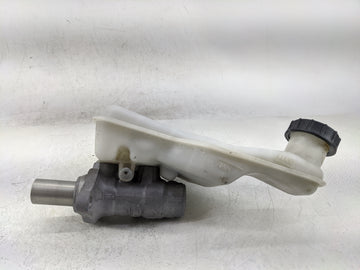 2013-2020 Ford Fusion Brake Master Cylinder - Oemusedautoparts1.com