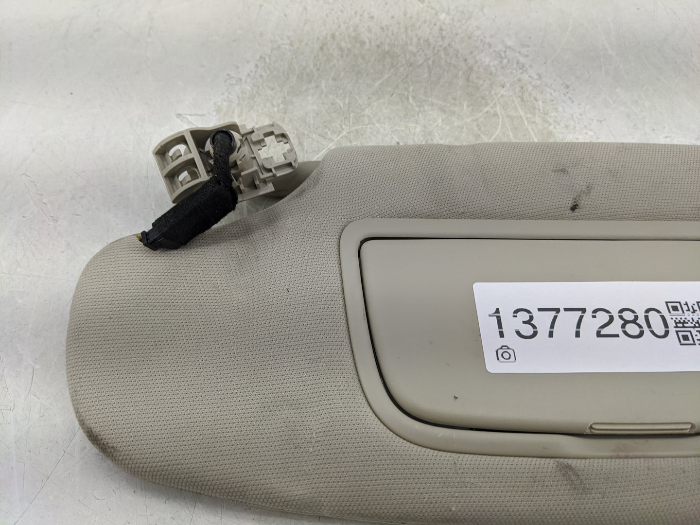 2017-2020 Ford Fusion Sun Visor Shade Replacement Driver Left Mirror Fits Fits 2017 2018 2019 2020 OEM Used Auto Parts - Oem