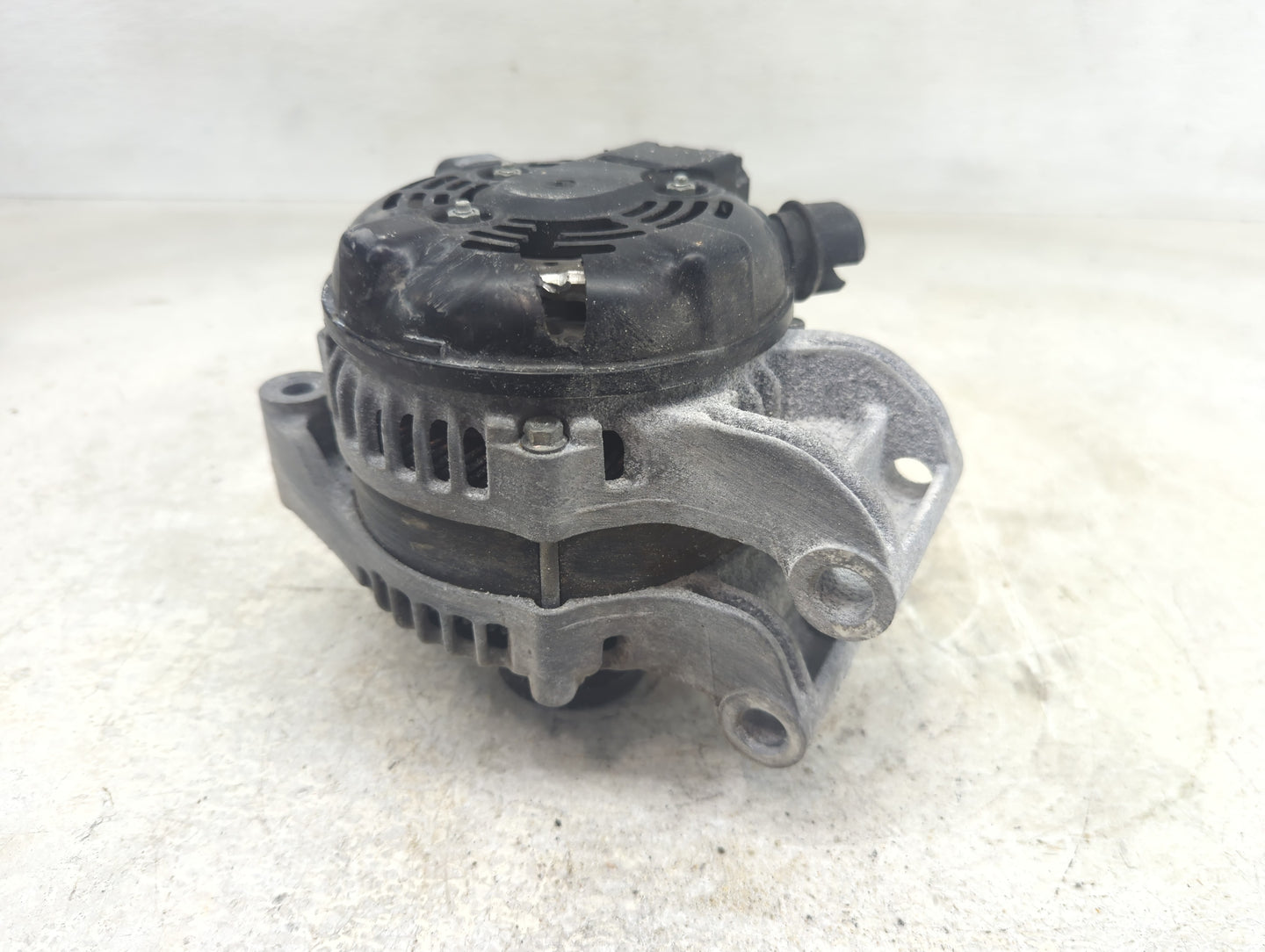 2016-2020 Ford Fusion Alternator Replacement Generator Charging Assembly Engine OEM P/N:HS7T-10300-AA Fits OEM Used Auto Par