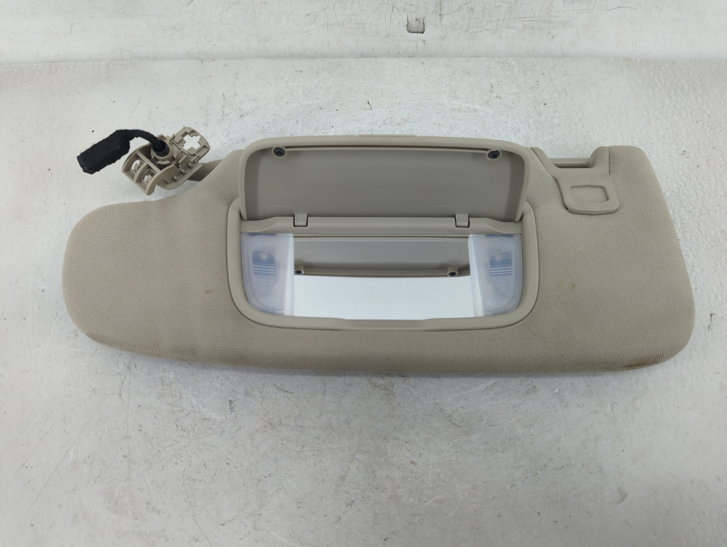 2017-2020 Ford Fusion Sun Visor Shade Replacement Driver Left Mirror Fits Fits 2017 2018 2019 2020 OEM Used Auto Parts - Oem