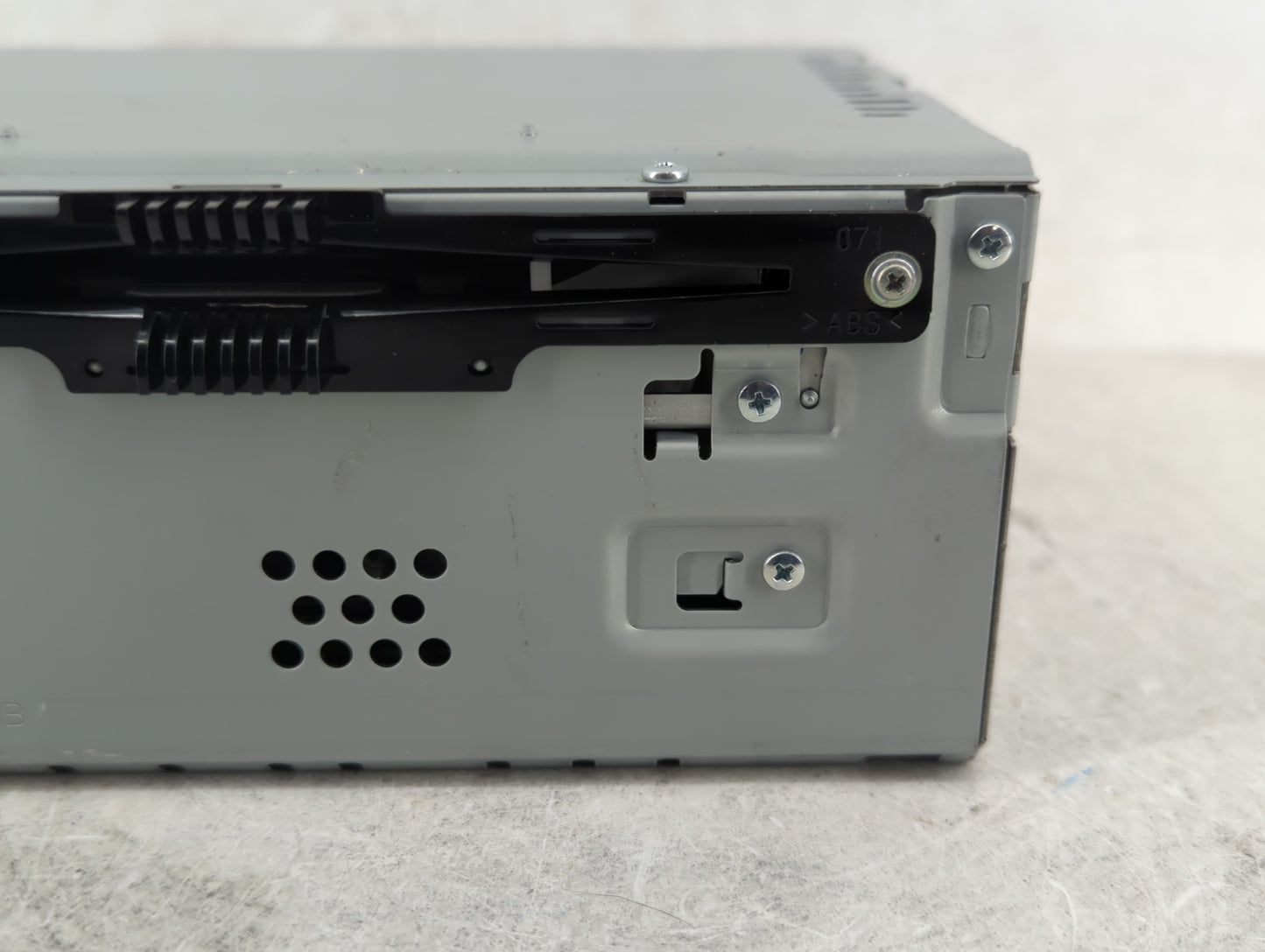 2017-2020 Ford Fusion Radio AM FM Cd Player Receiver Replacement P/N:HS7T-19C107-ZD Fits Fits 2017 2018 2019 2020 OEM Used A