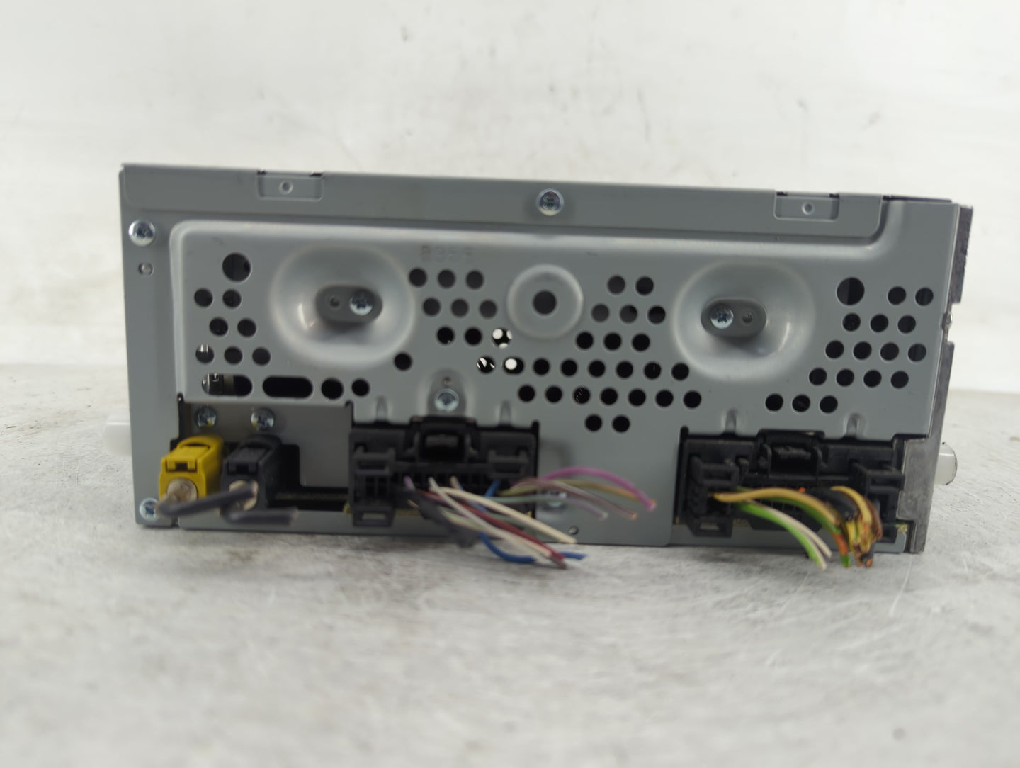 2017-2020 Ford Fusion Radio AM FM Cd Player Receiver Replacement P/N:HS7T-19C107-ZD Fits Fits 2017 2018 2019 2020 OEM Used A
