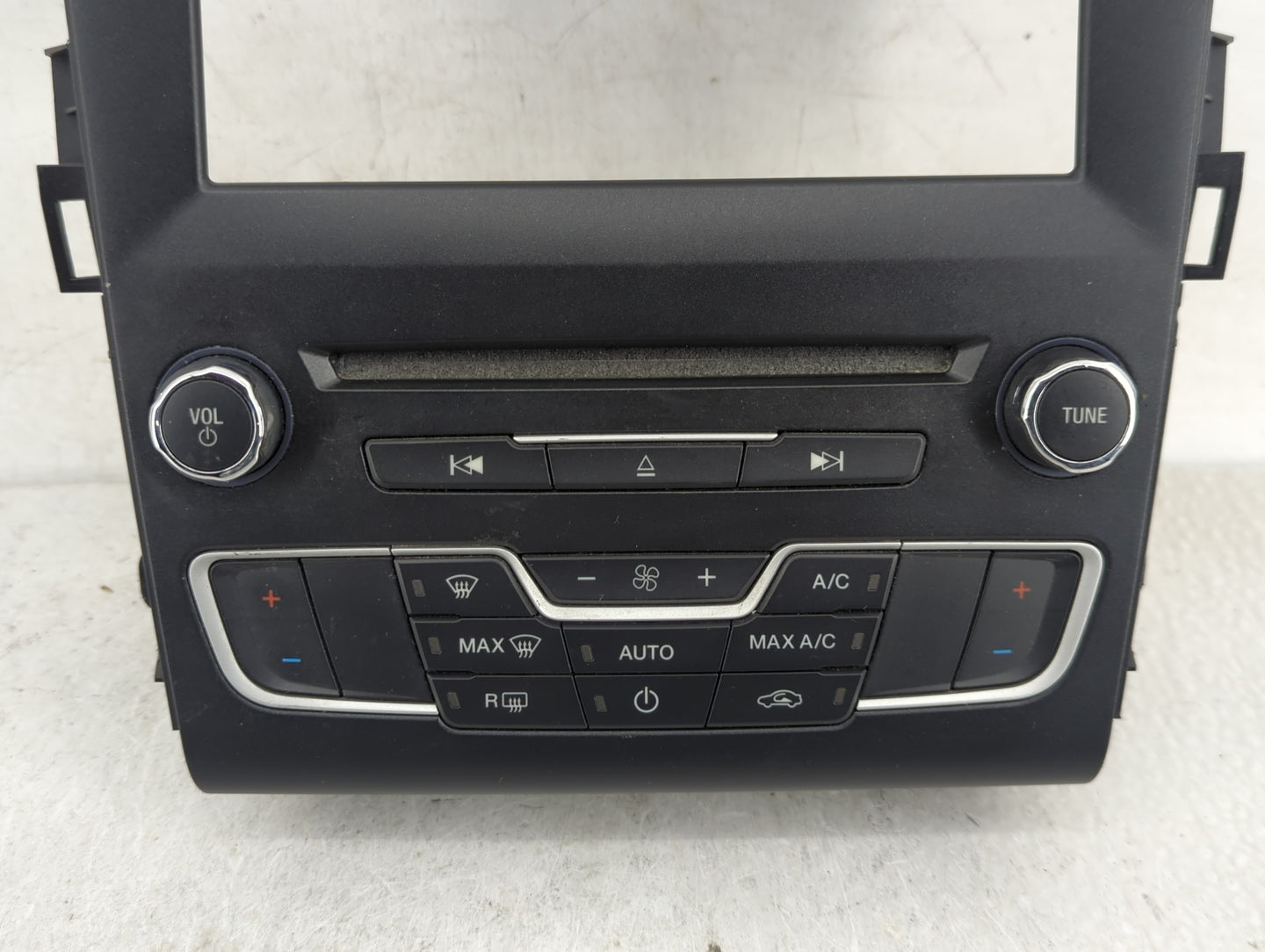2016-2020 Ford Fusion Radio Control Panel - Oemusedautoparts1.com