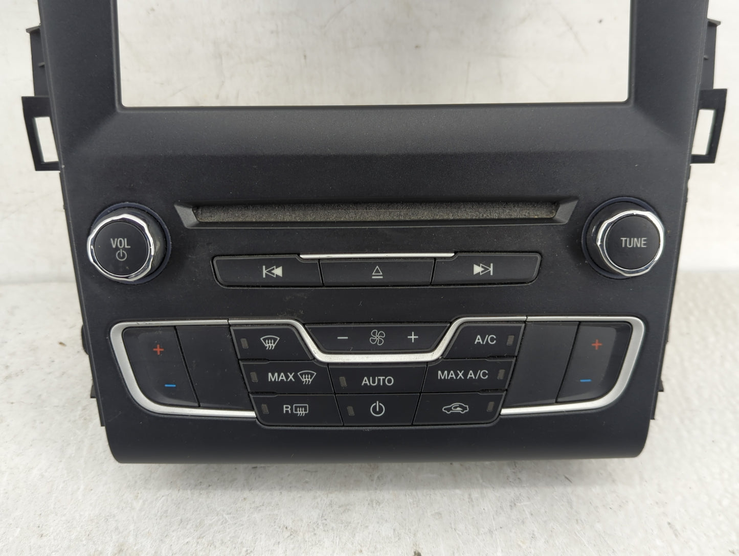 2016-2020 Ford Fusion Radio Control Panel - Oemusedautoparts1.com