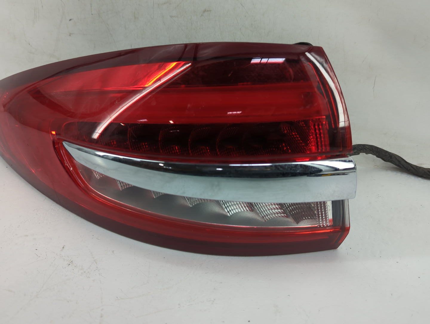 2017-2020 Ford Fusion Tail Light Assembly Driver Left OEM P/N:HS73-13405-AD HS73-13A603-AH Fits Fits 2017 2018 2019 2020 OEM