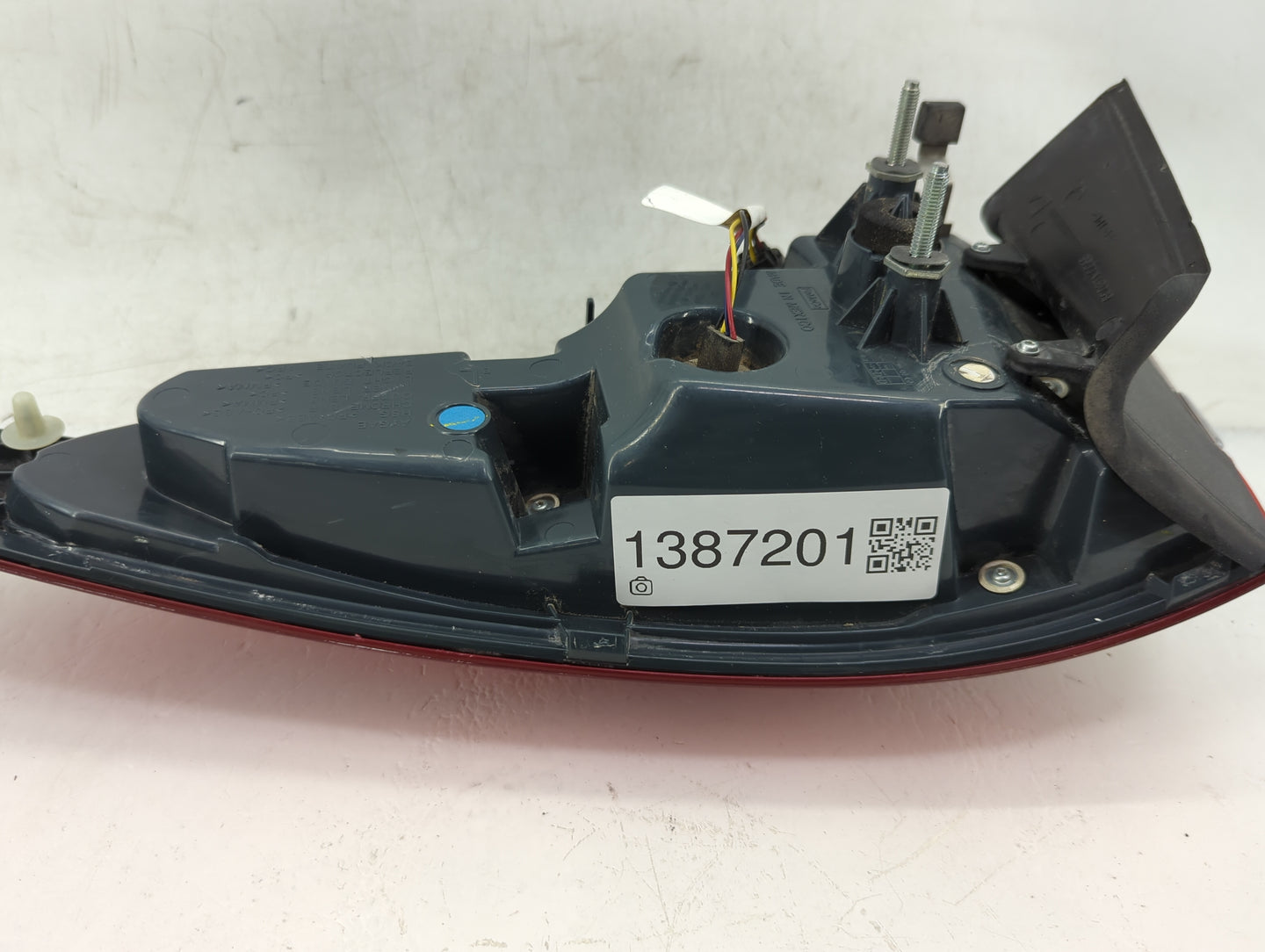 2017-2020 Ford Fusion Tail Light Assembly Driver Left OEM P/N:HS73-13405-AD HS73-13A603-AH Fits Fits 2017 2018 2019 2020 OEM