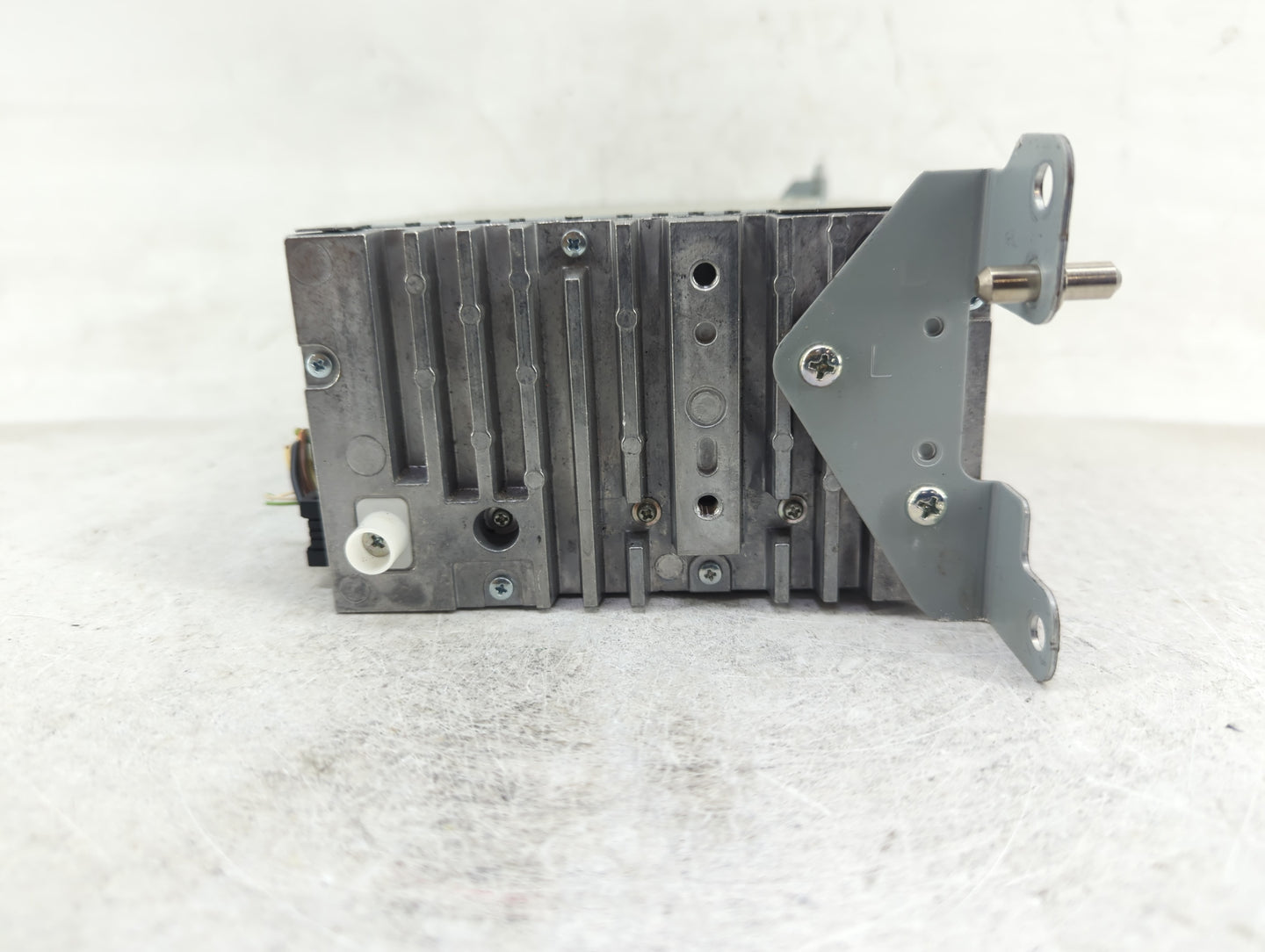 2017-2020 Ford Fusion Radio AM FM Cd Player Receiver Replacement P/N:HS7T-19C107-ZD Fits Fits 2017 2018 2019 2020 OEM Used A