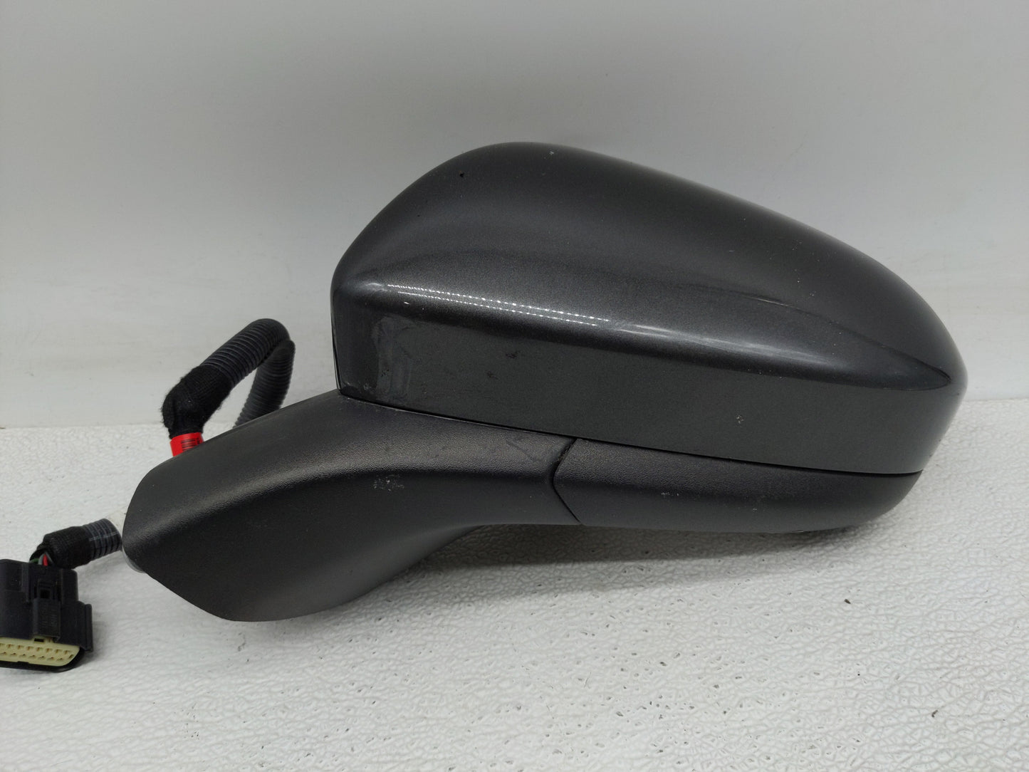 2018 Ford Fusion Driver Side View Mirror - Left Door Mirror OEM Used - Oemusedautoparts1.com