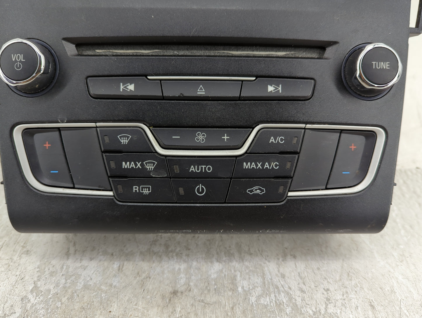 2016-2020 Ford Fusion Radio Control Panel - Oemusedautoparts1.com