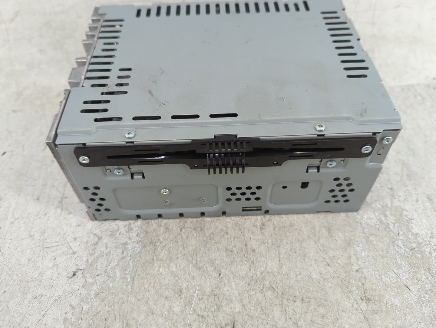 2017-2020 Ford Fusion Radio AM FM Cd Player Receiver Replacement P/N:FS7T-19C107-YD Fits Fits 2017 2018 2019 2020 OEM Used A