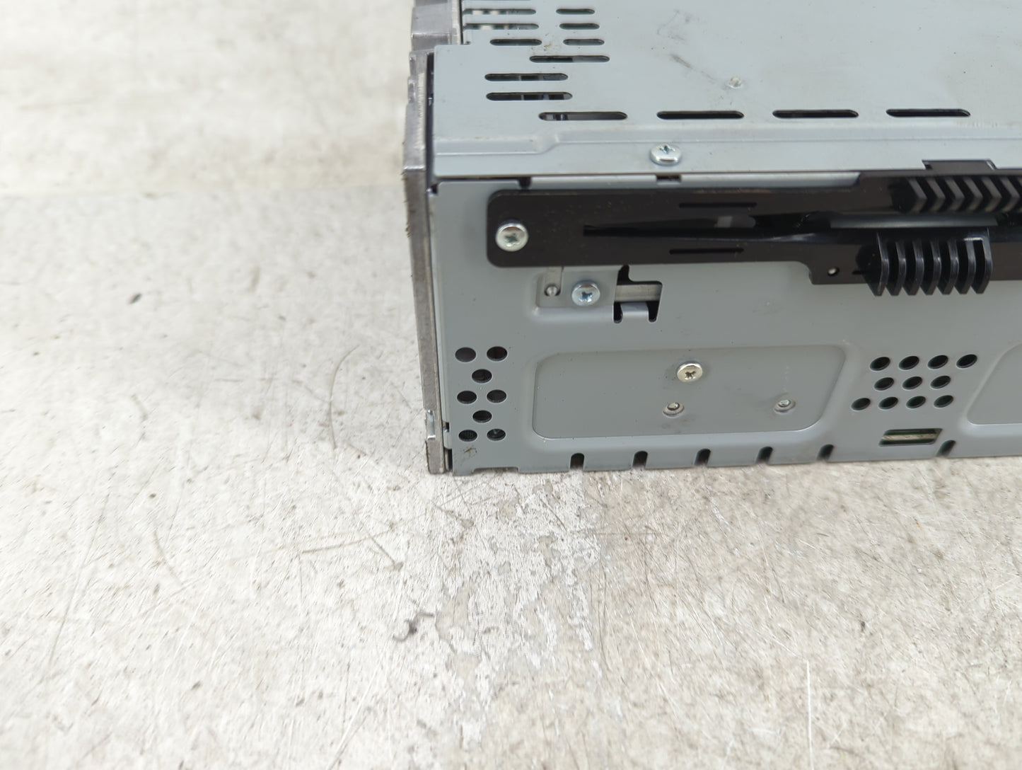 2017-2020 Ford Fusion Radio AM FM Cd Player Receiver Replacement P/N:FS7T-19C107-YD Fits Fits 2017 2018 2019 2020 OEM Used A