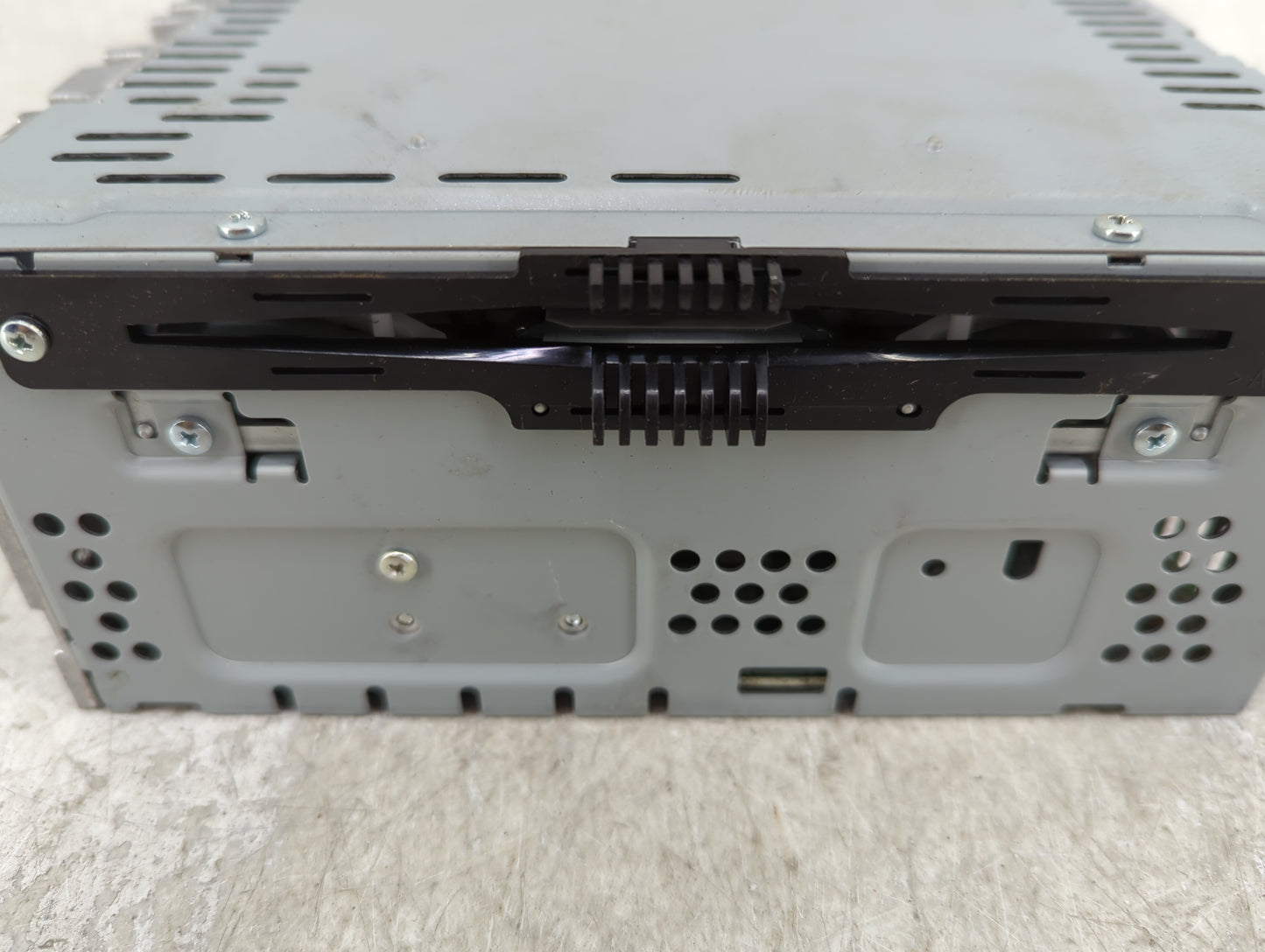 2017-2020 Ford Fusion Radio AM FM Cd Player Receiver Replacement P/N:FS7T-19C107-YD Fits Fits 2017 2018 2019 2020 OEM Used A