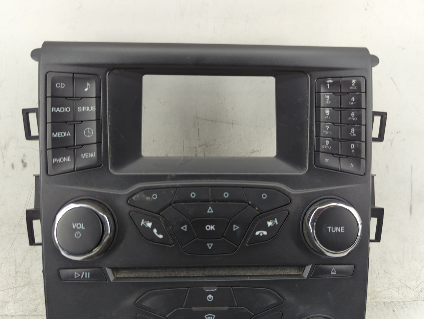 2017-2018 Ford Fusion Radio AM FM Cd Player Receiver Replacement P/N:HS7T-18E243-PA Fits Fits 2017 2018 OEM Used Auto Parts 