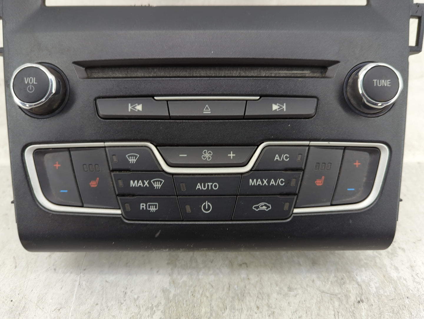 2017-2018 Ford Fusion Radio Control Panel - Oemusedautoparts1.com