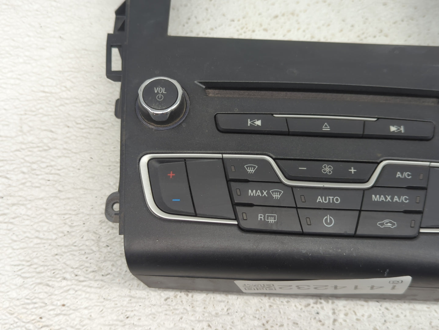 2017-2020 Ford Fusion Radio Control Panel - Oemusedautoparts1.com