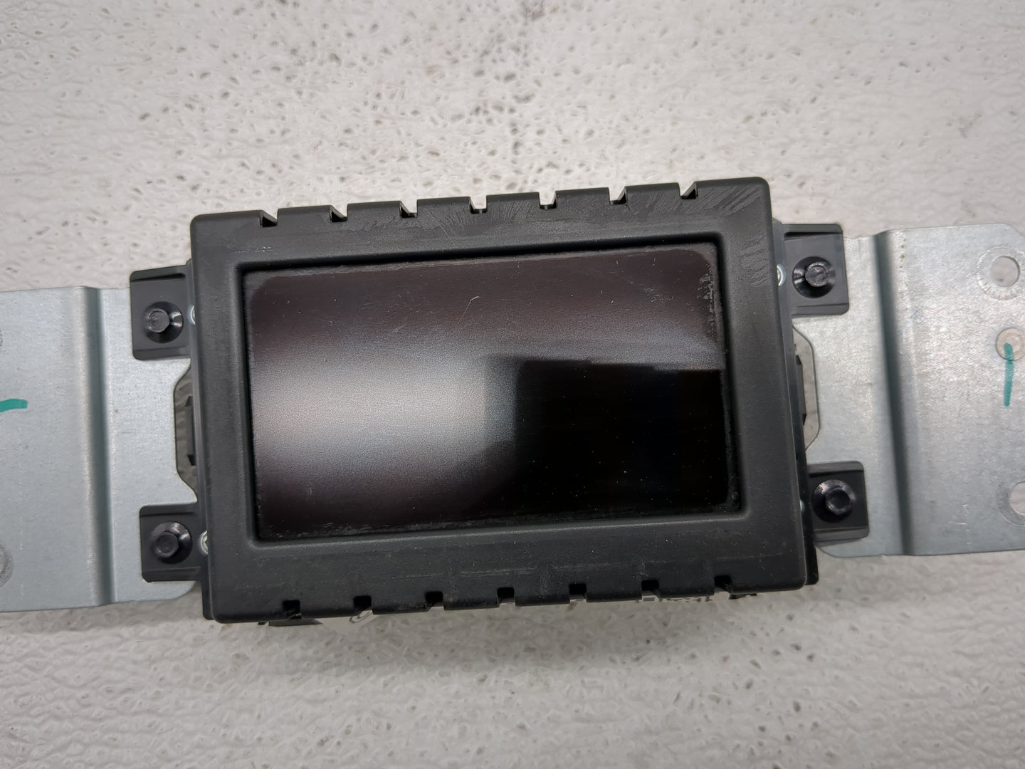 2013-2016 Ford Fusion Information Display Screen - Oemusedautoparts1.com