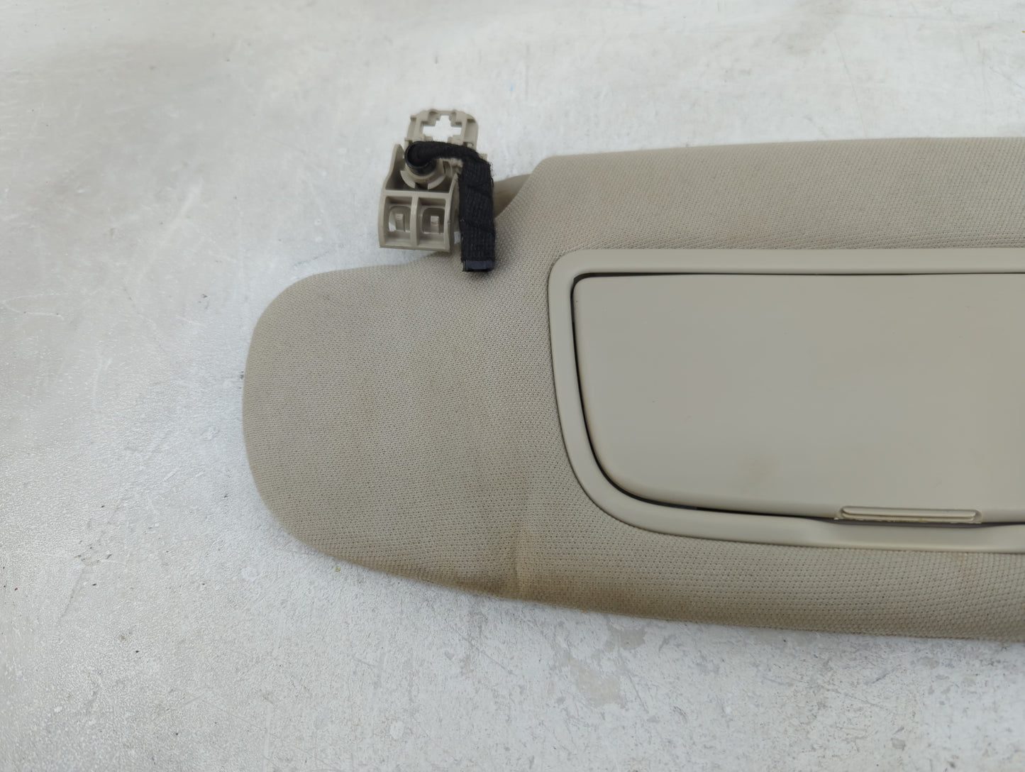 2017-2020 Ford Fusion Sun Visor Shade Replacement Driver Left Mirror Fits Fits 2017 2018 2019 2020 OEM Used Auto Parts - Oem