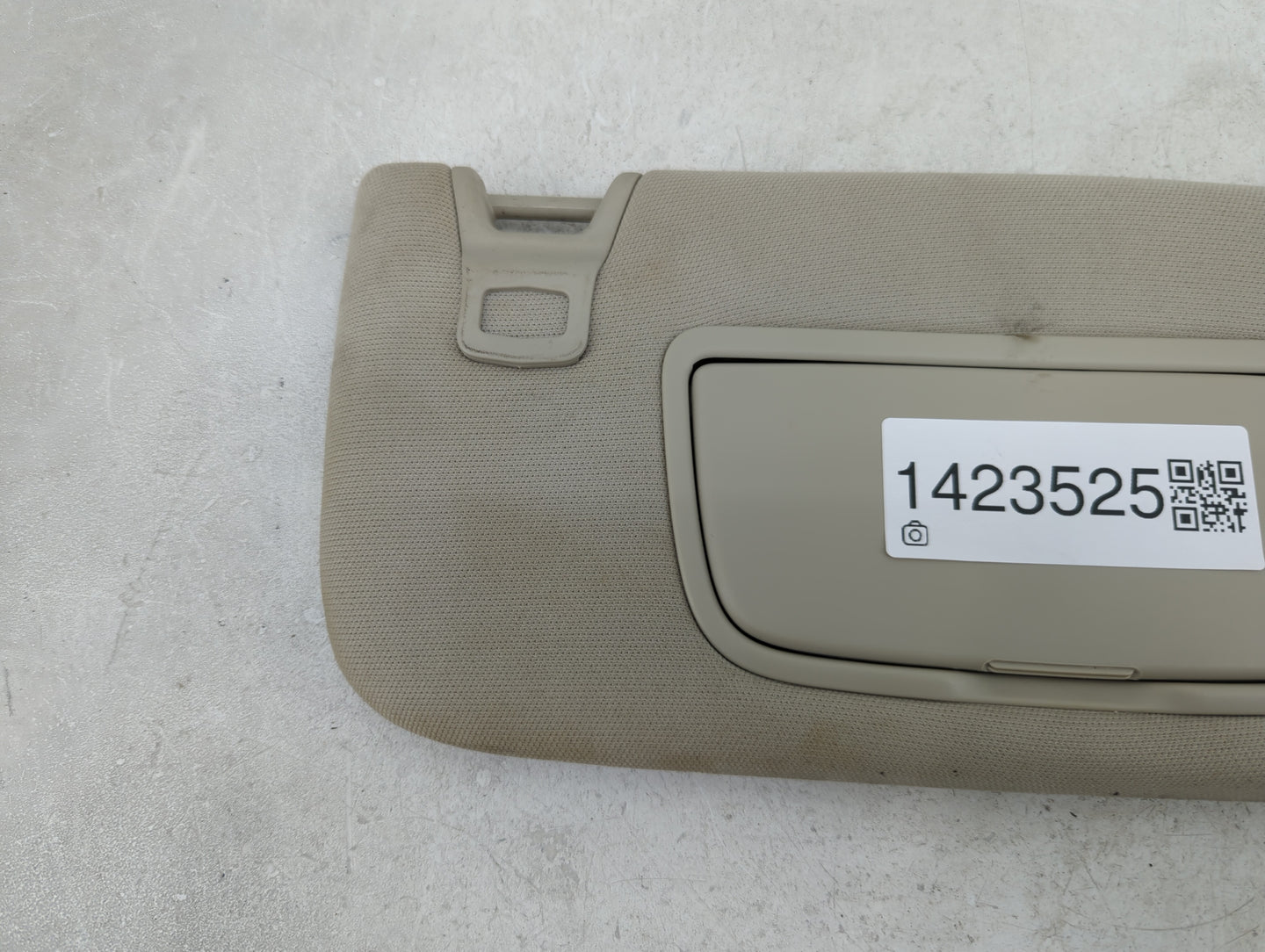 2017-2020 Ford Fusion Sun Visor Shade Replacement Passenger Right Mirror Fits Fits 2017 2018 2019 2020 OEM Used Auto Parts -