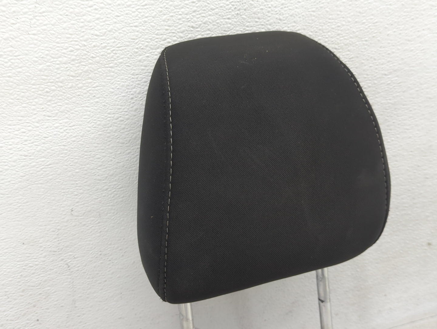 2017-2018 Ford Fusion Headrest Head Rest Front Driver Passenger Seat Fits Fits 2017 2018 OEM Used Auto Parts - Oemusedautopa