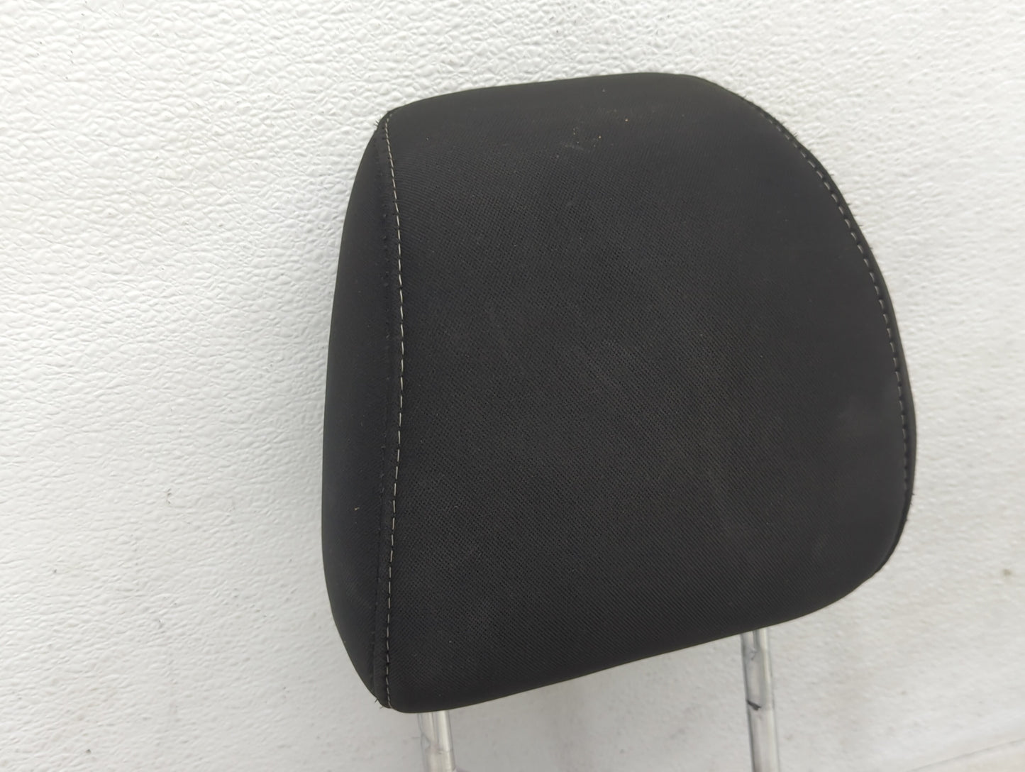 2017-2018 Ford Fusion Headrest Head Rest Front Driver Passenger Seat Fits Fits 2017 2018 OEM Used Auto Parts - Oemusedautopa