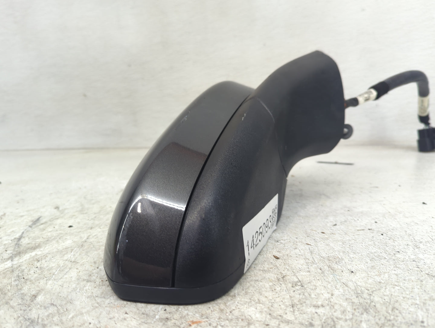 2018 Ford Fusion Passenger Side View Mirror - Right Door Mirror OEM Used - Oemusedautoparts1.com