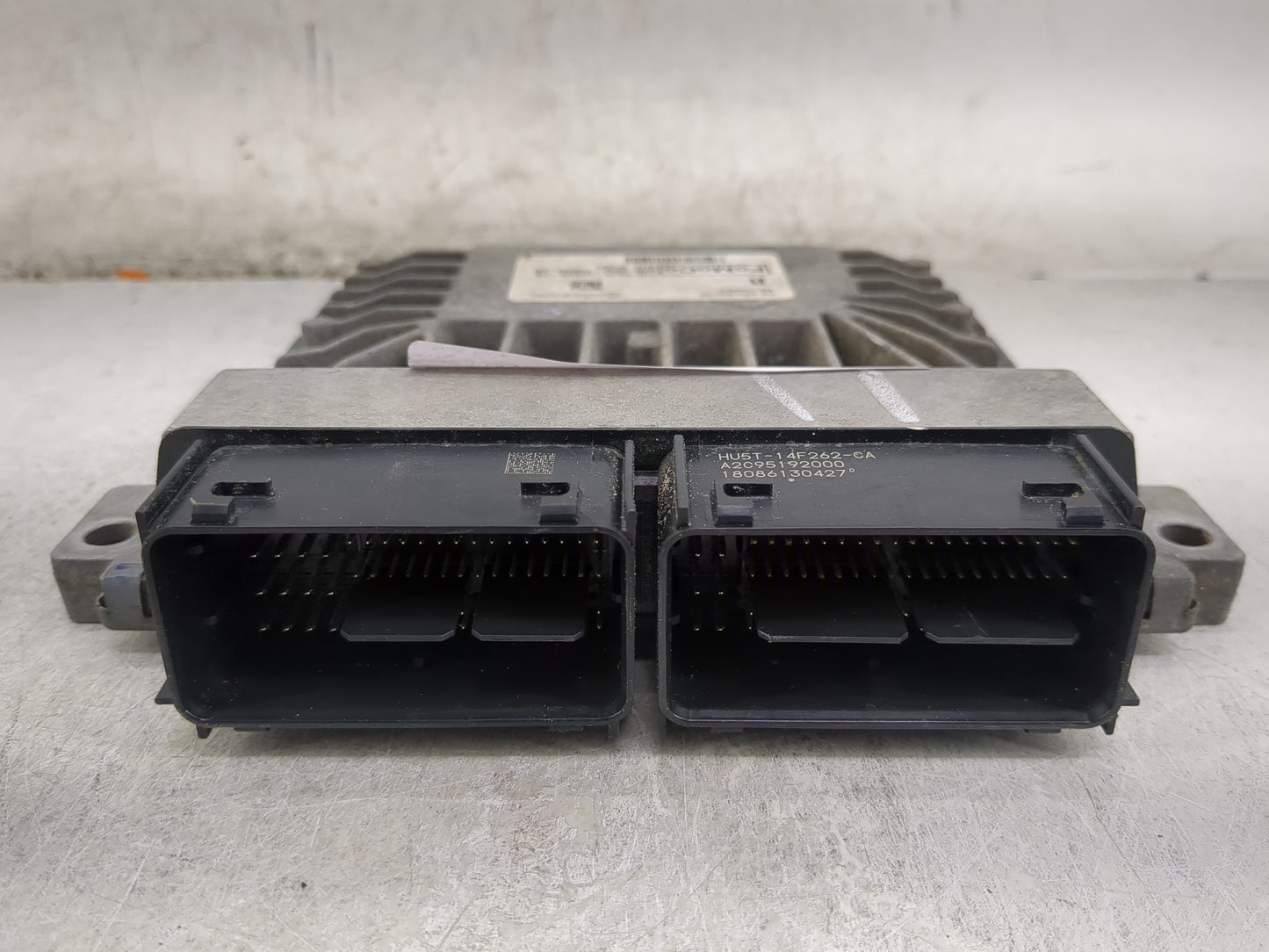2017-2020 Ford Fusion PCM Engine Control Computer ECU ECM PCU OEM P/N:HU5T-14F262-CA A2095192000 Fits OEM Used Auto Parts - 