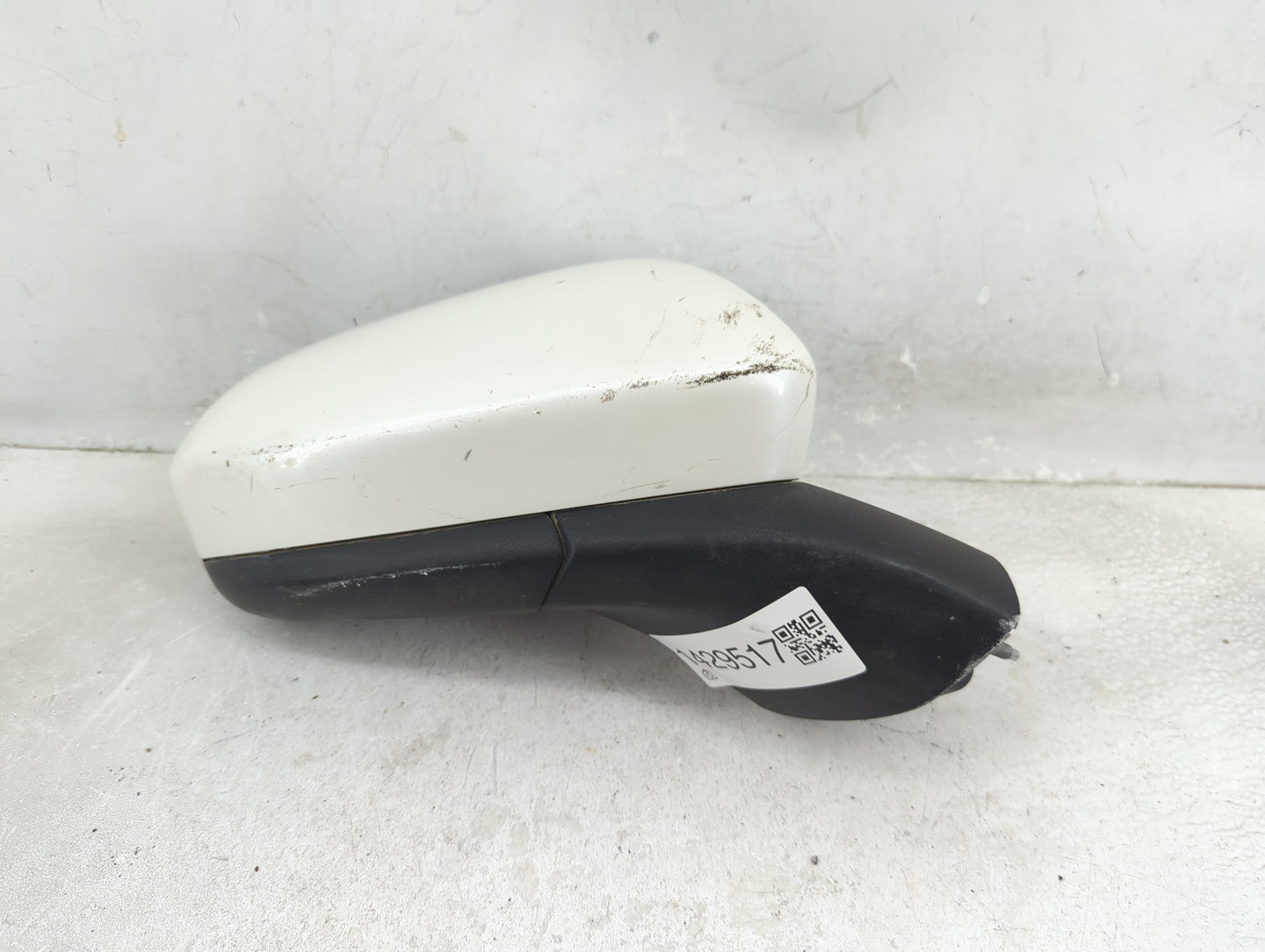 2018 Ford Fusion Passenger Side View Mirror - Right Door Mirror OEM Used - Oemusedautoparts1.com