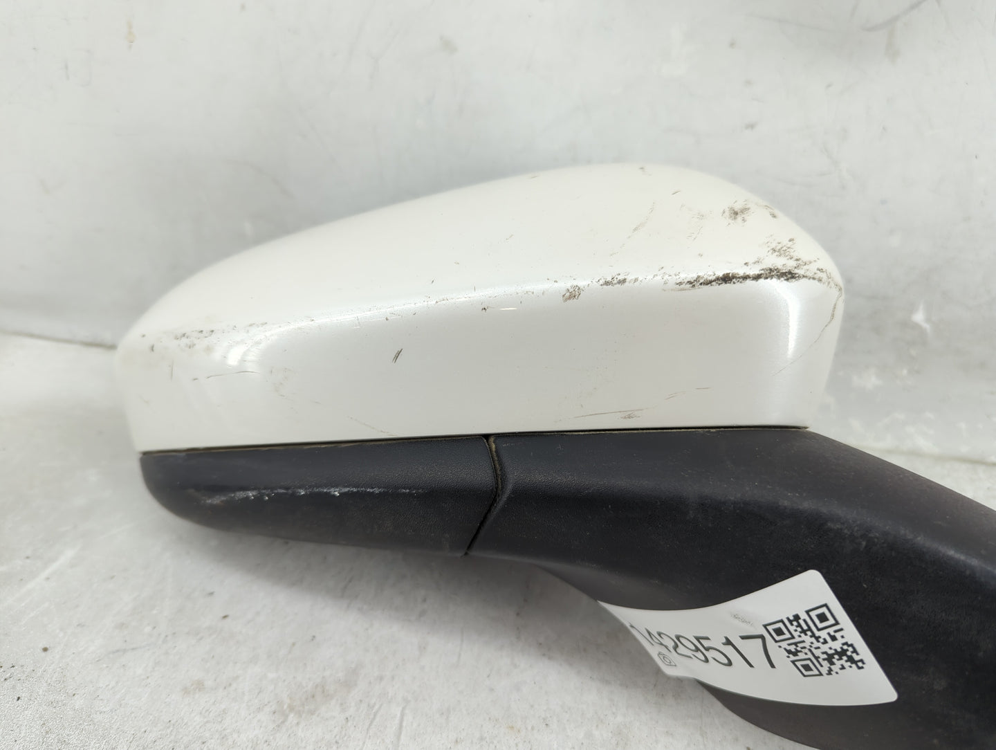 2018 Ford Fusion Passenger Side View Mirror - Right Door Mirror OEM Used - Oemusedautoparts1.com