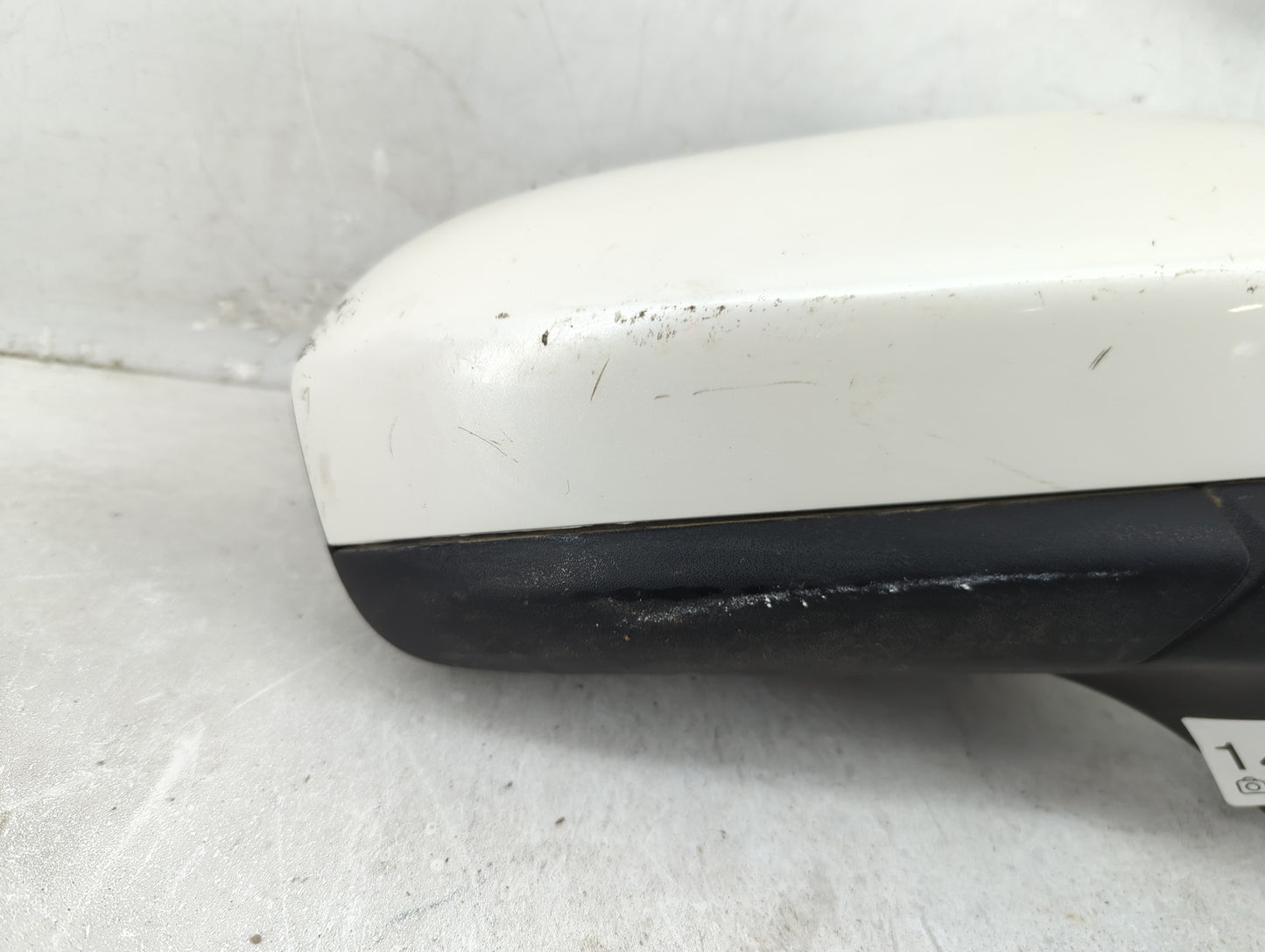 2018 Ford Fusion Passenger Side View Mirror - Right Door Mirror OEM Used - Oemusedautoparts1.com